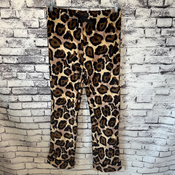 Warm + Cozy Leopard Print Fuzzy Pajama Bottoms Size M/L - Picture 1 of 5